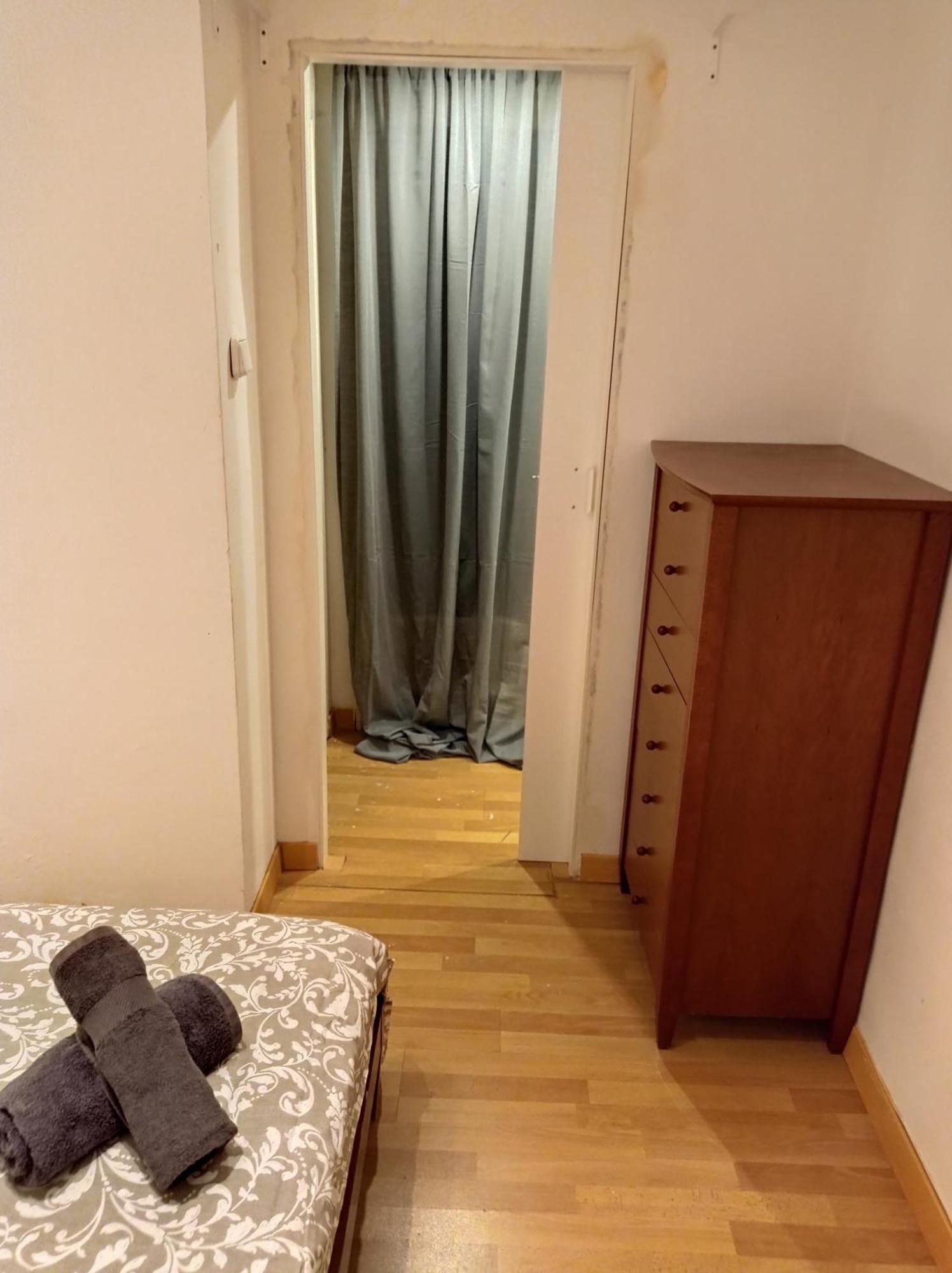 Double Private In Center Metro L5-l1 Ostello