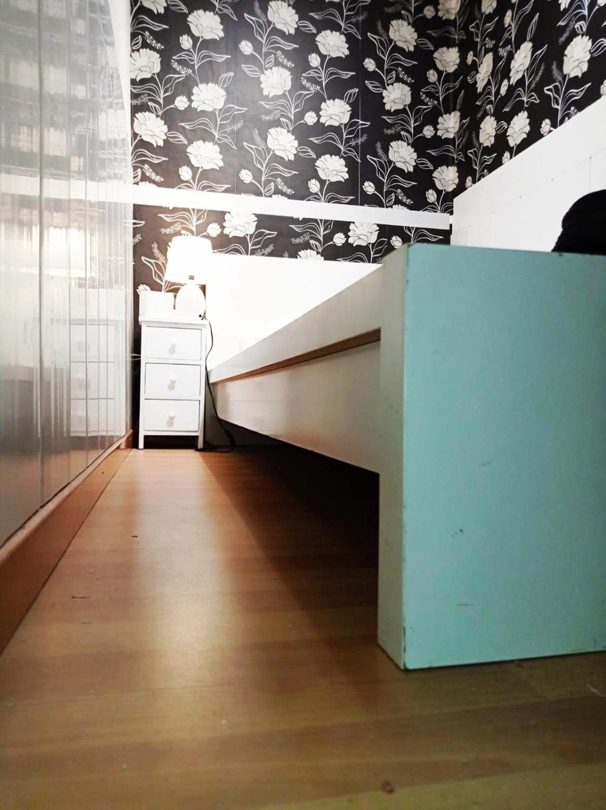 Double Private In Center Metro L5-l1 Barcellona